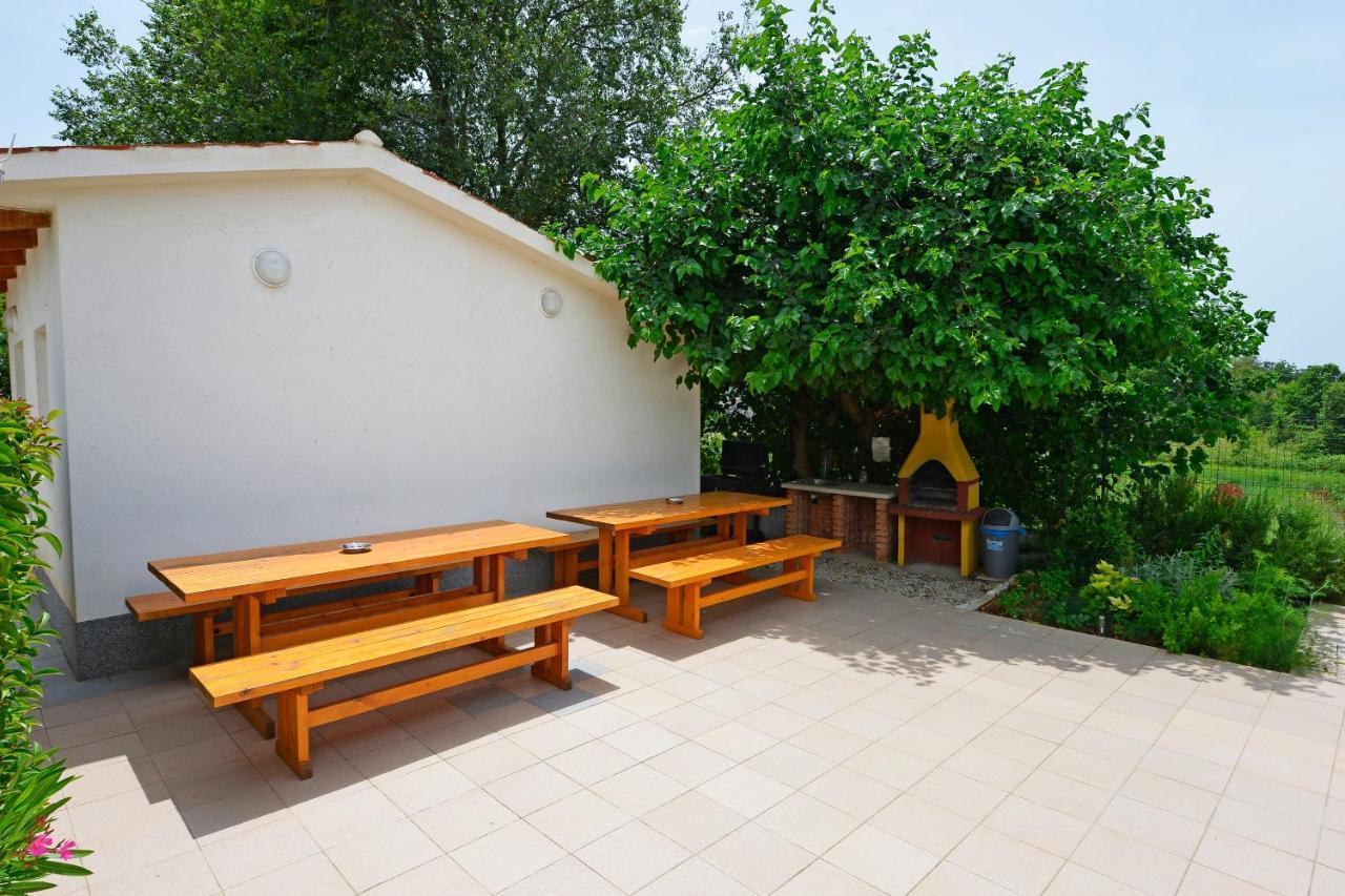 Apartments Ella Пореч Экстерьер фото