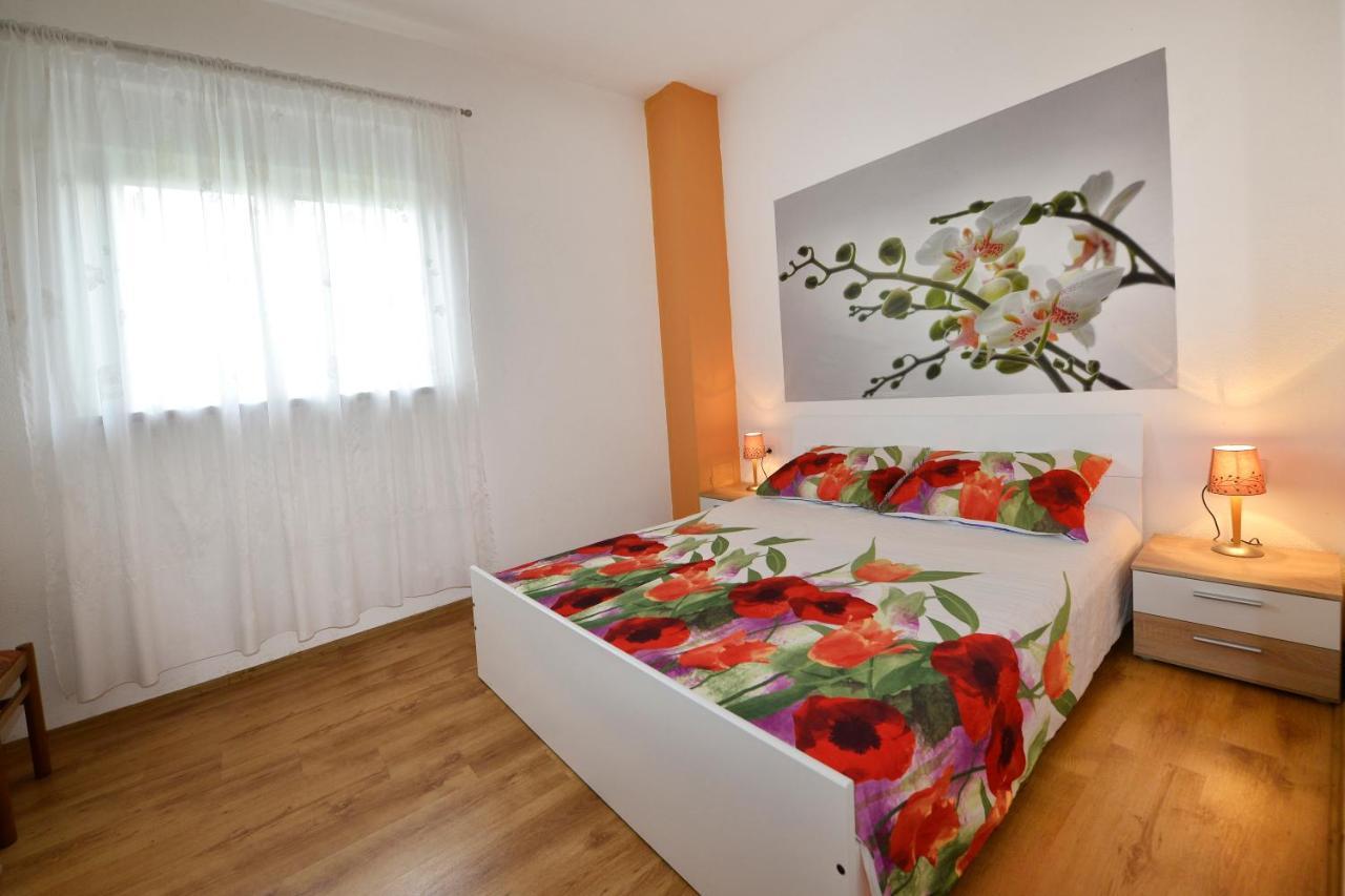 Apartments Ella Пореч Экстерьер фото
